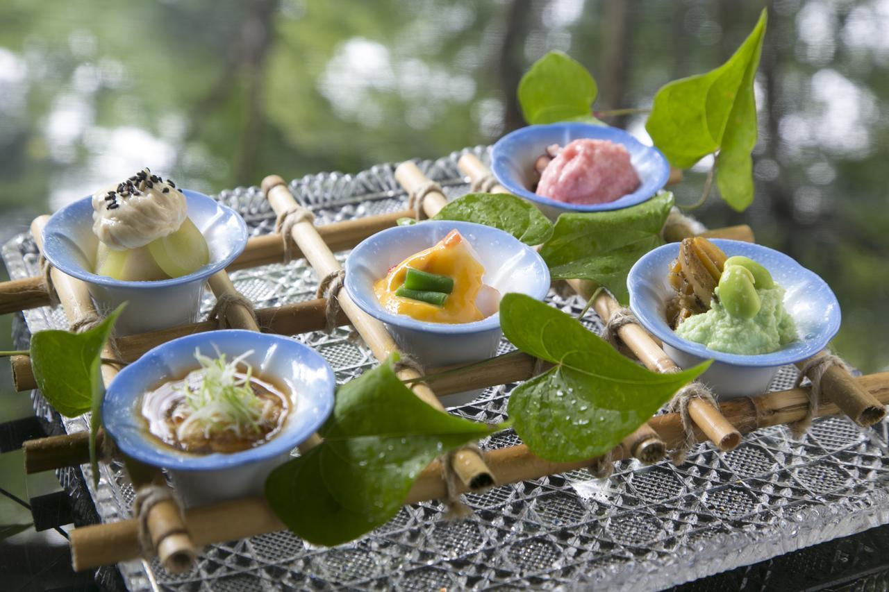 Suimeikan Gero Kültér fotó A selection of Chinese desserts