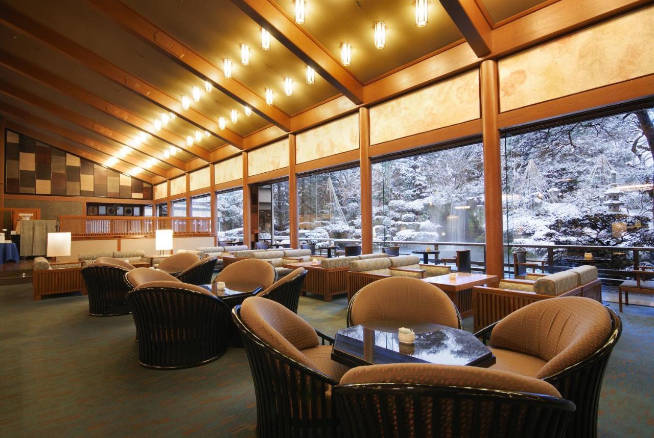 Suimeikan Gero Kültér fotó The interior of the lounge